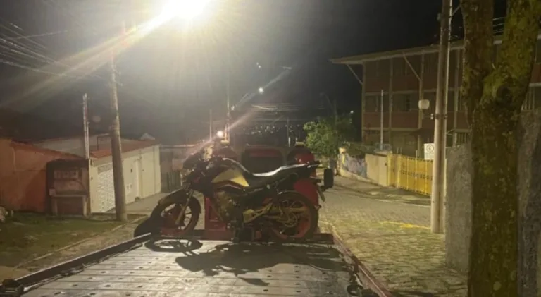 Moto furtada é recuperada após 20 dias em Poços Moto furtada é recuperada após 20 dias em Poços