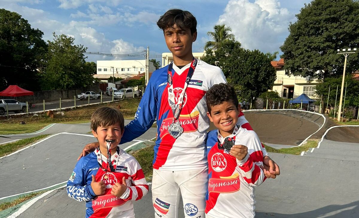 Ciclistas de Poços são destaque no Campeonato Paulista de BMX