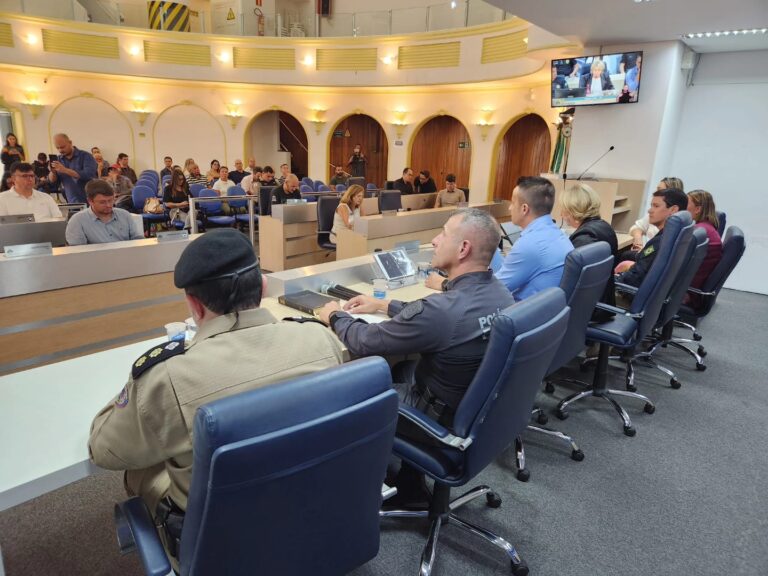 Presídio e tornozeleira eletrônica entre os assuntos discutidos em audiência na Câmara