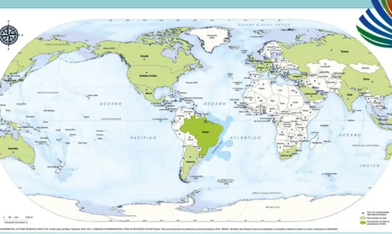 mapa-mundi brasil no centro