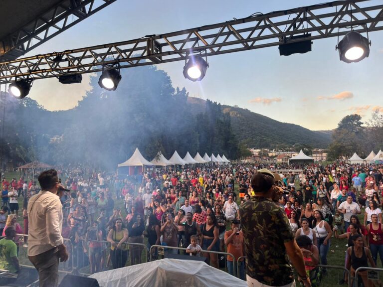 Festa do Trabalhador reúne 10 mil pessoas em Poços de Caldas