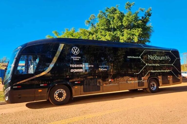 primeiro ônibus elétrico lançado em Minas