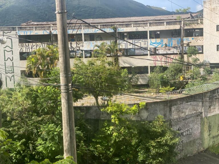 complexo santa cruz, demolição