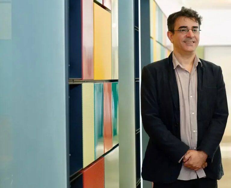 stelio marras, professor, doação
