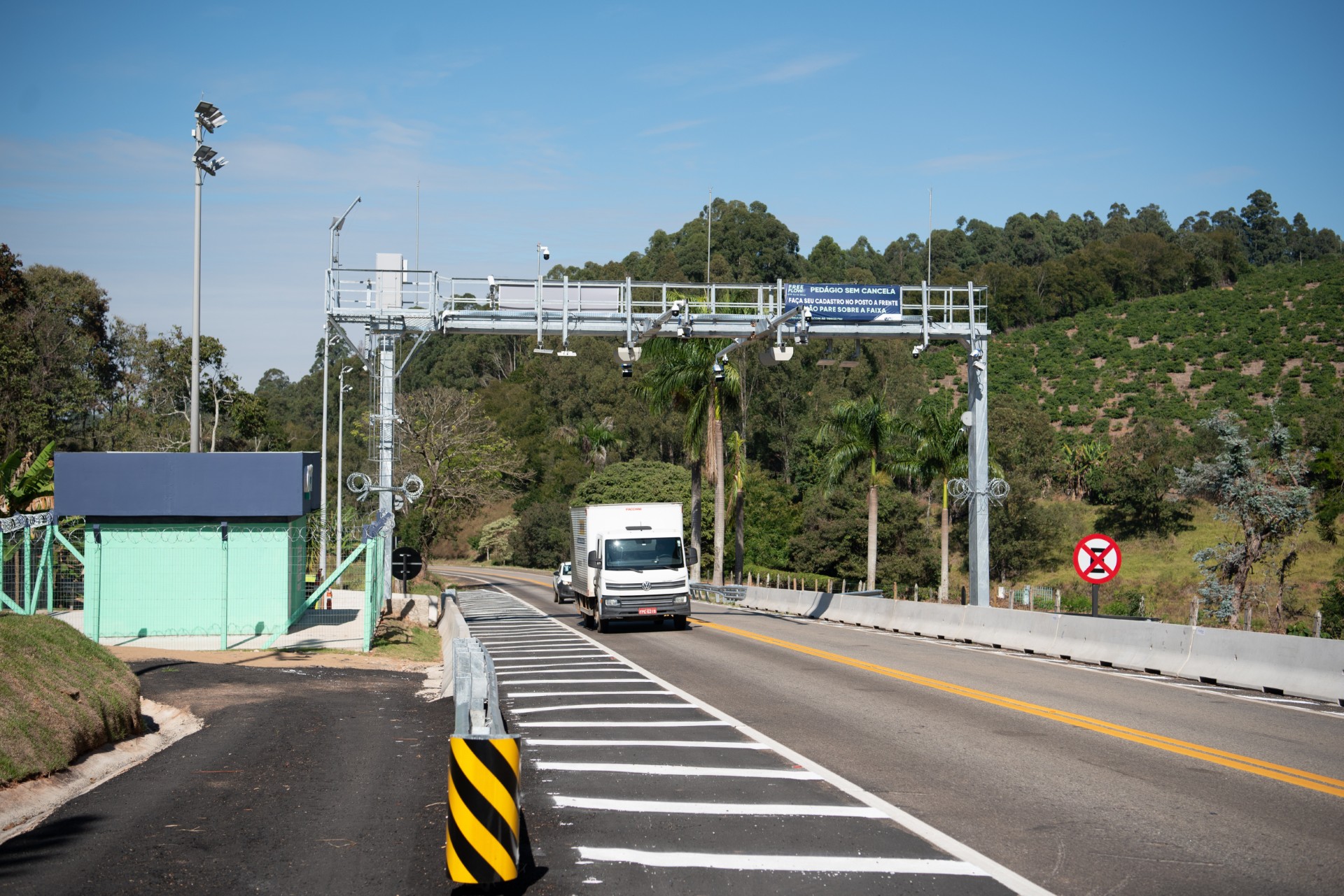 Pedágio sem cancela completa um mês de funcionamento no sul de Minas