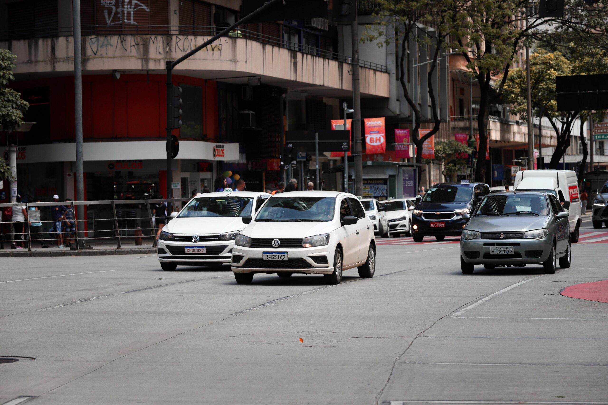 Renovação do CRLV para veículos com final 1, 2 e 3 termina sábado em Minas