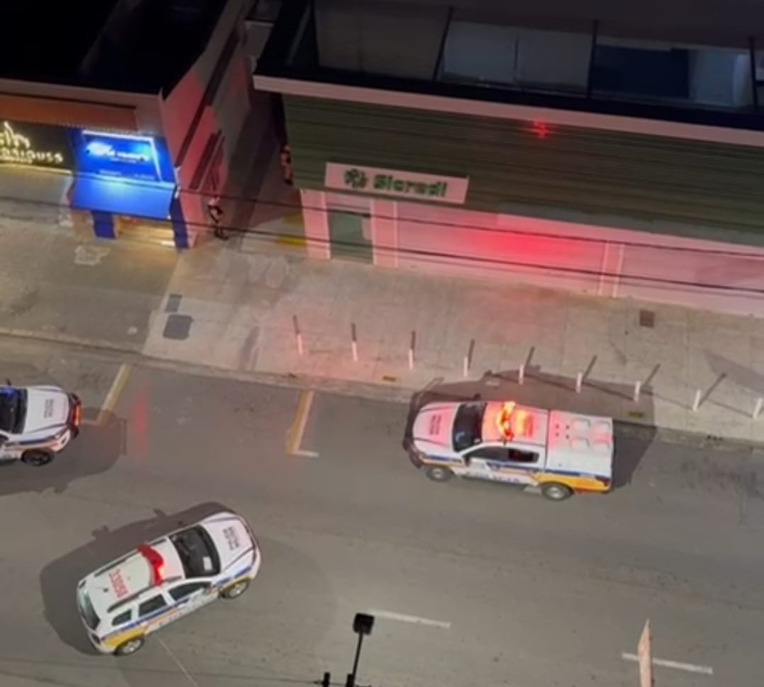 Autor de tentativa de furto a banco é o mesmo que subtraiu celulares da prefeitura