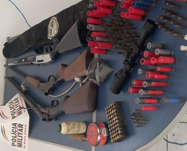 PM de Minas e São Paulo se unem para apurar denúncias de maus tratos e localizam armas e munições