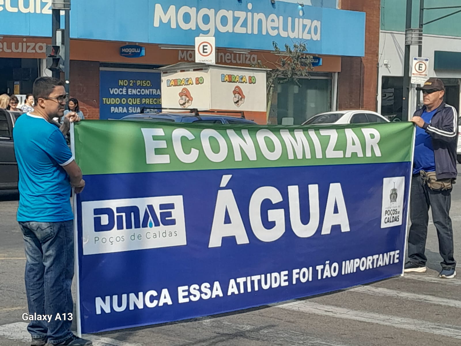 Uso racional da água é lembrado em ação de conscientização do DMAE