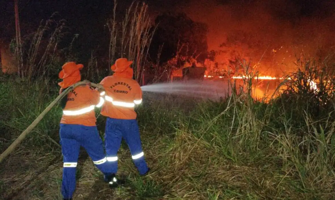 Brasil registra 2,7 mil focos de incêndios nas últimas 24 horas