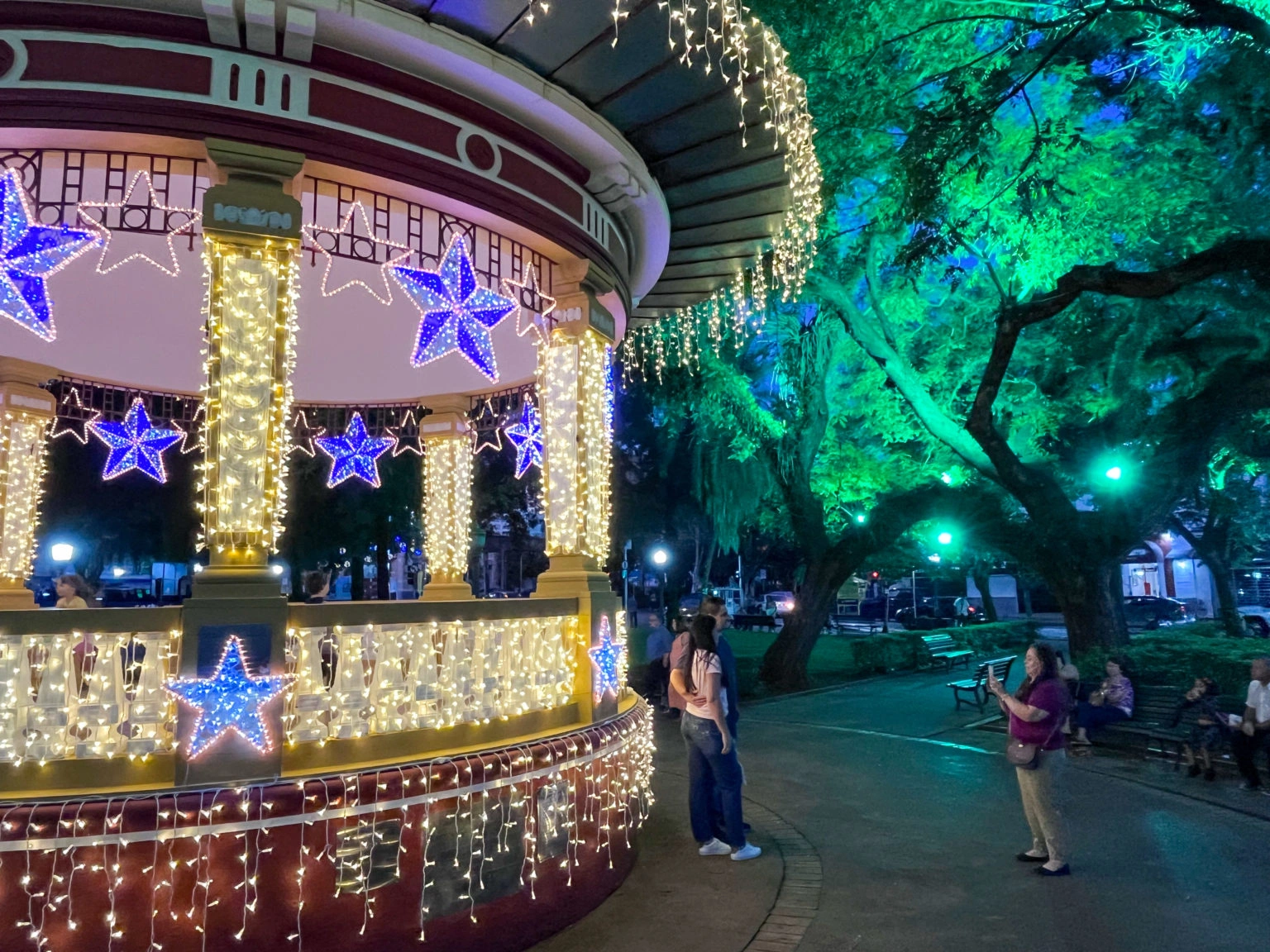 Instalação da decoração natalina vai custar R$ 580 mil; inauguração dia 9 de novembro