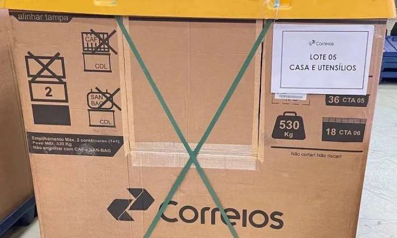 Leilão dos Correios tem roupas, livros, videogames e outros itens