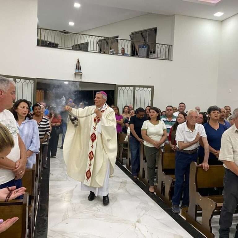 Comunidade Córrego D’Antas inaugura capela com missa especial