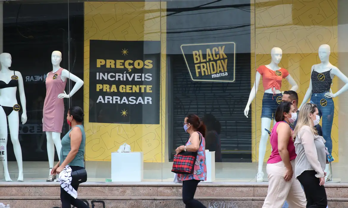 Procon Poços alerta para golpes da Black Friday 