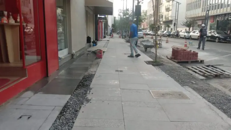 Obras das calçadas no centro têm acréscimo de 12,88% e valor ultrapassa R$ 6 milhões