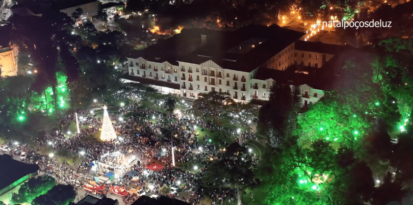 Festividades de Natal têm início hoje em Poços com luzes e atrações culturais