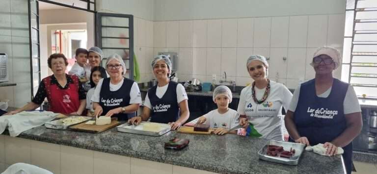 Lar da Criança de Divinolândia recebe ação voluntária da Alcoa Poços