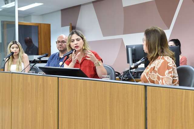 Denúncia de agressão em escola de Caldas chega à Assembleia de Minas