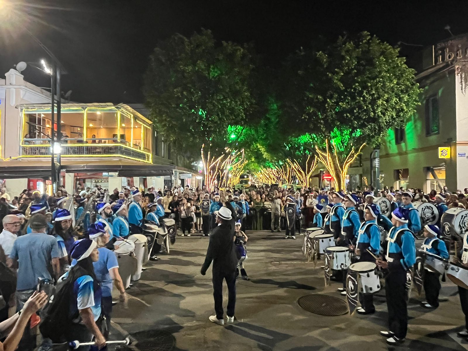 Bandas Marciais encantam o público na Parada de Natal 