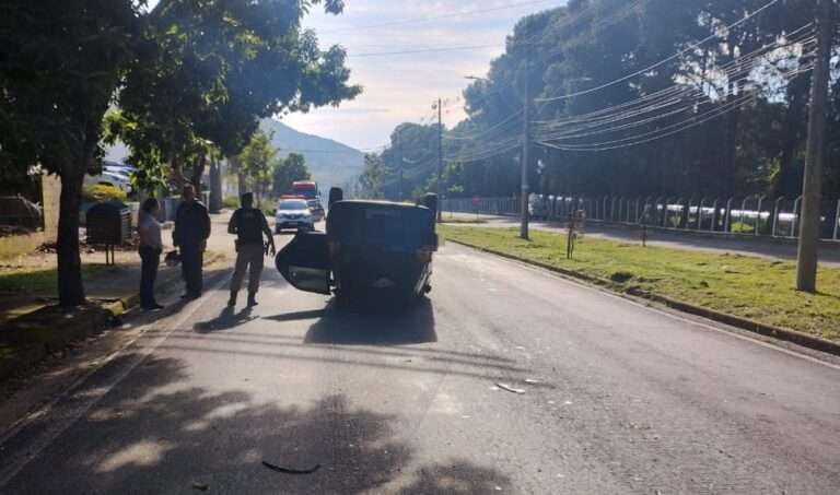 carro capota