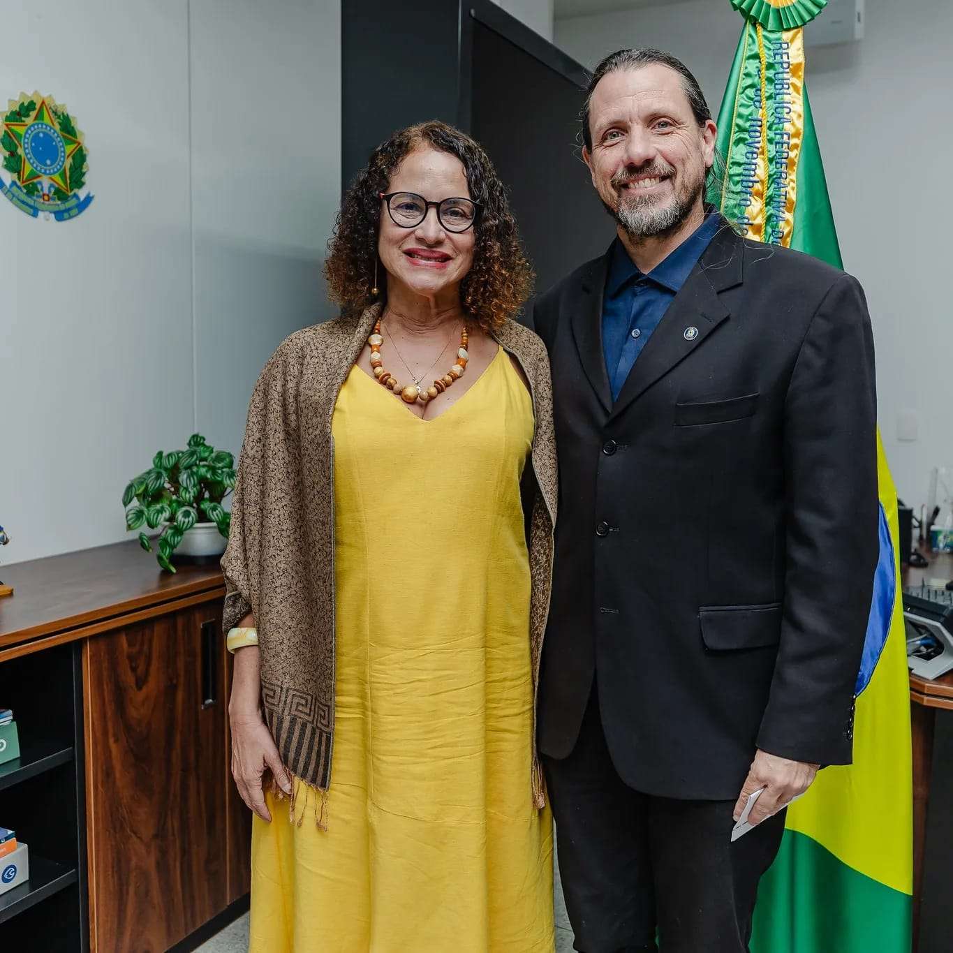 Vereador de Caldas discute impactos da extração de terras-raras com Ministério em Brasília