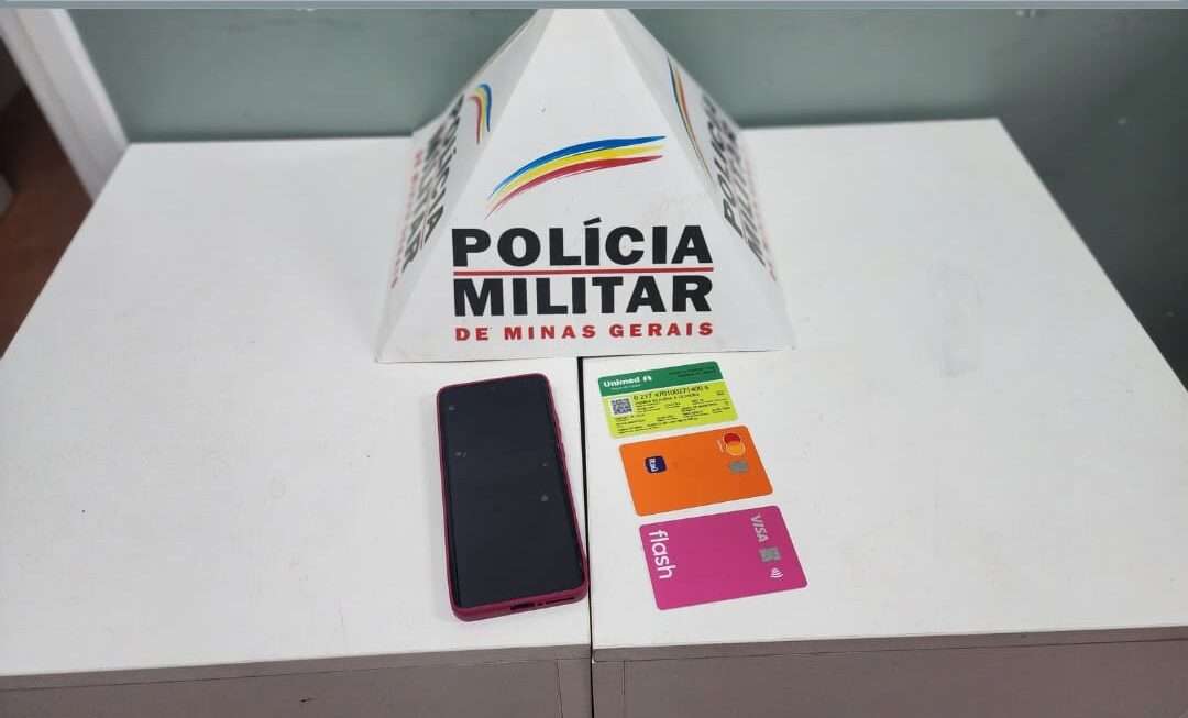 PM prende autores e recupera material roubado em Poços