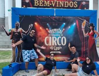 Cia Palhosso promove oficinas e brincadeiras no parque municipal neste sábado