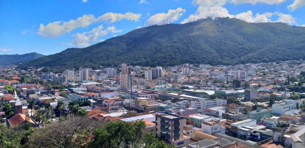Feriadão em Poços: menos frio e sem chuva