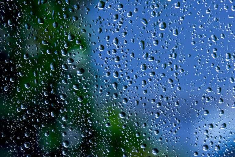 Inmet emite alerta de chuva intensa para 17 estados