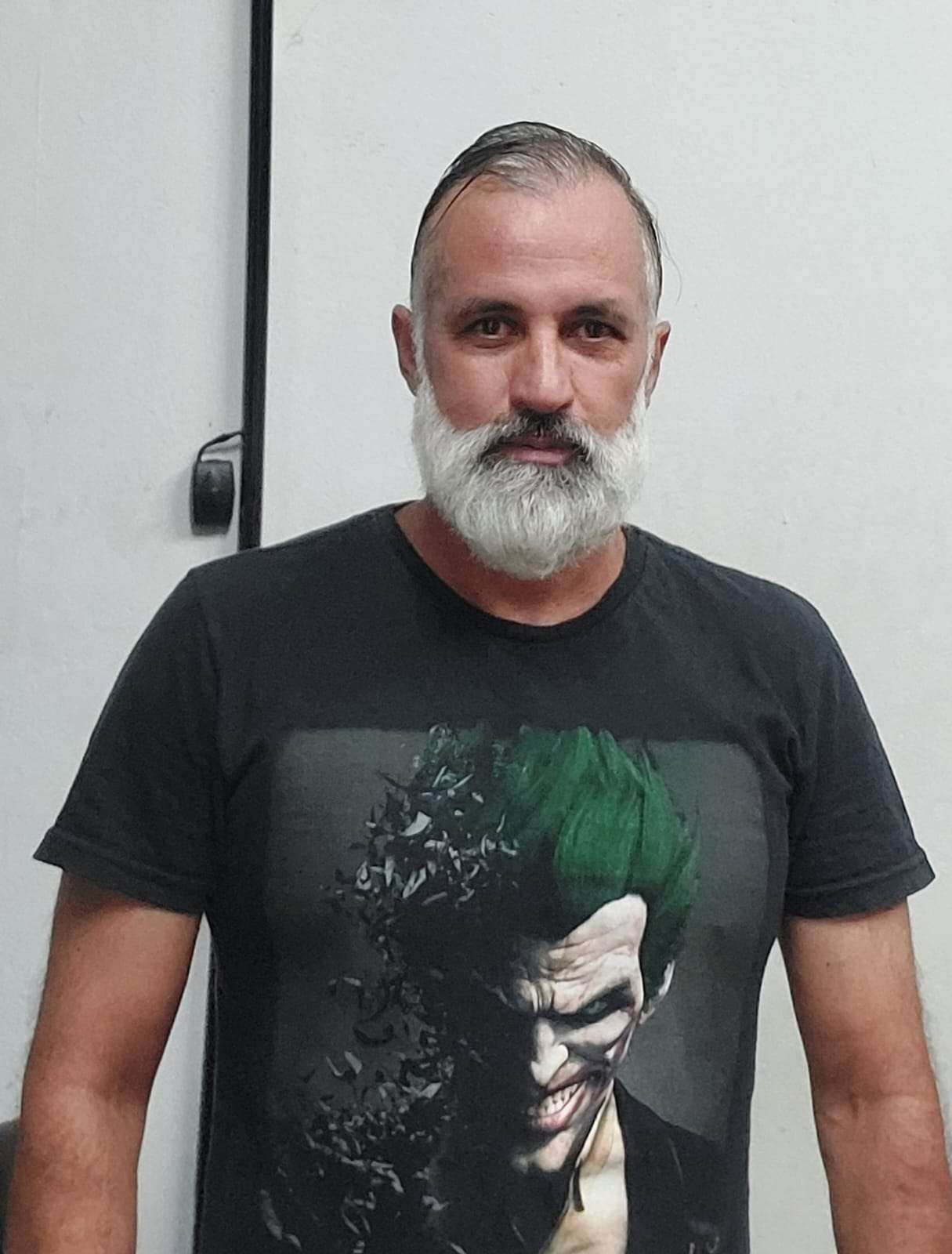 Artista poços-caldense comemora 35 anos de carreira nos palcos