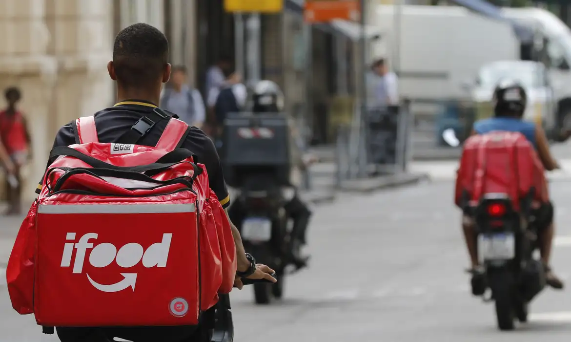 Plataformas de mobilidade combaterão racismo e intolerância religiosa