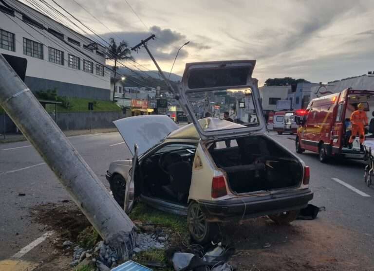 Jovem fica gravemente ferido em acidente