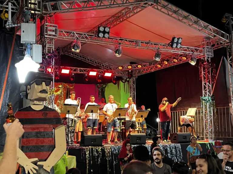 Bonecão do Lira vai vestir a camisa da Caldense neste carnaval