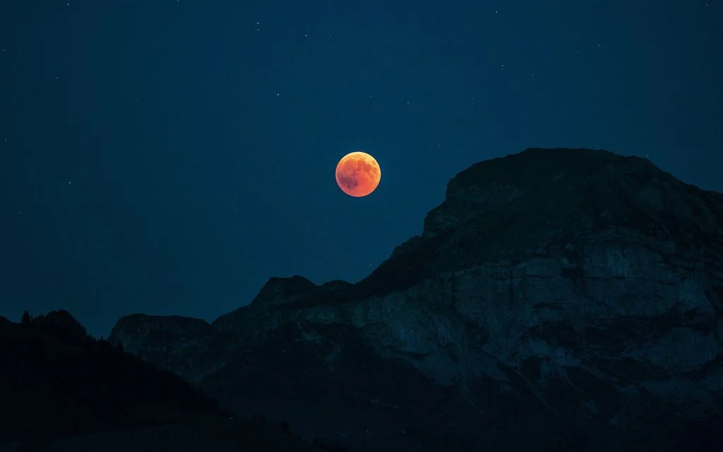 Confira os horários de observação do eclipse lunar