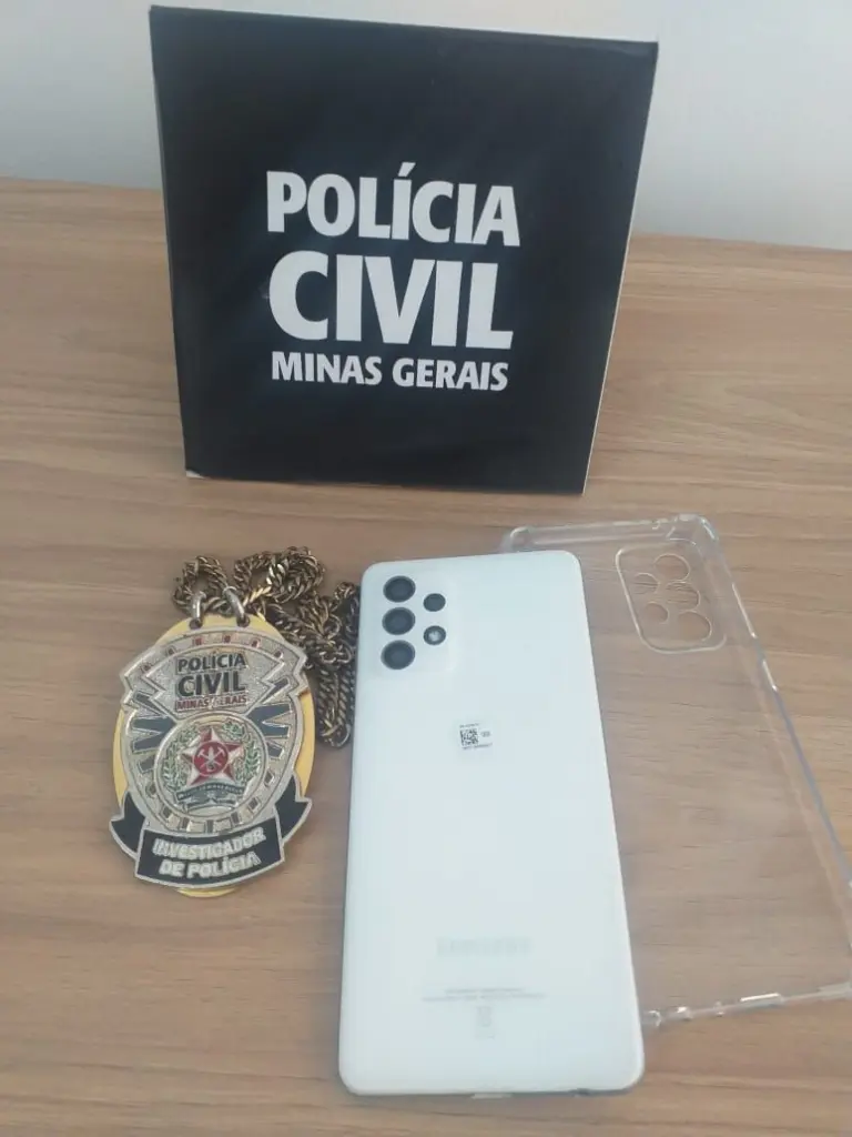 Polícia Civil recupera celular furtado em padaria no centro de Poços