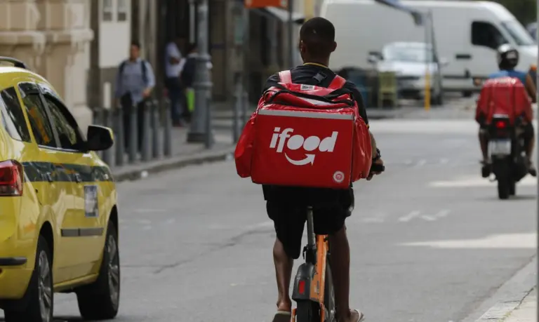 Entregadores de aplicativos convocam paralisação nacional por melhores condições de trabalho