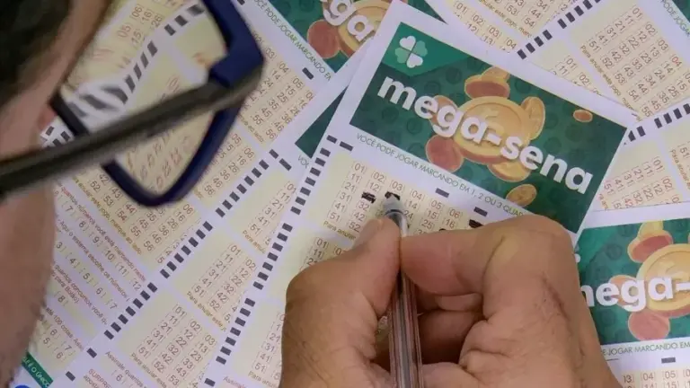 Mega-Sena acumula e prêmio vai para R$ 32 milhões