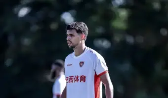 Nestor Mansur é o novo meia da Caldense