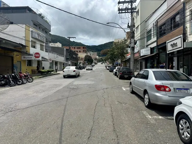 Rua Rio Grande do Sul terá meia pista fechada para obras do Dmae