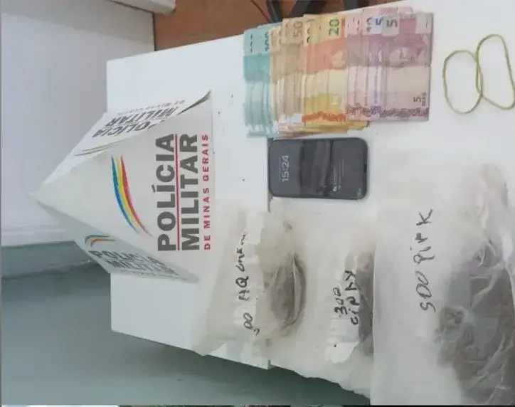 Traficante é preso com mais de R$ 4 mil