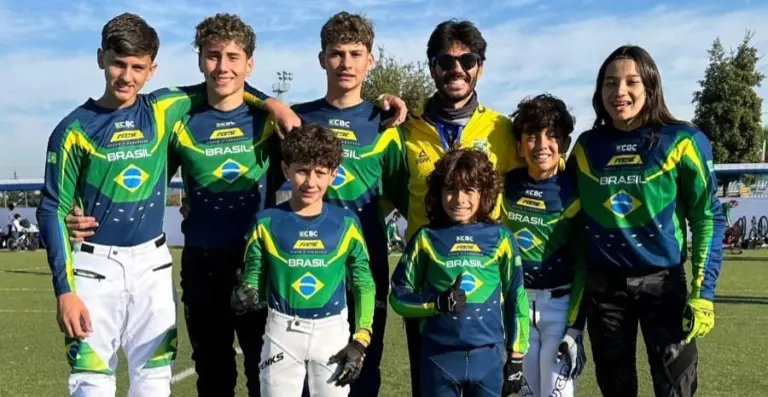Atletas do BMX Poços Clube representam o Brasil em competições no Chile