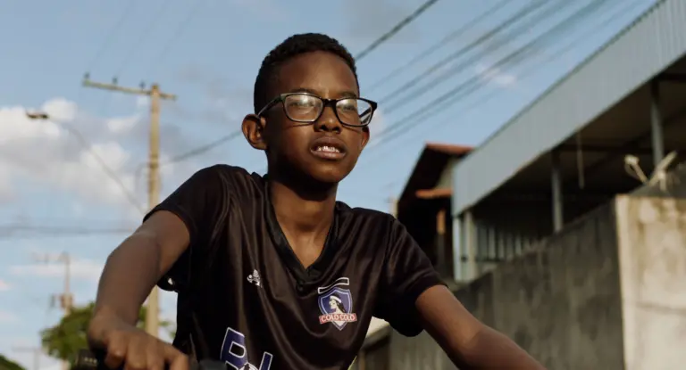 Cine Fricção exibe “Marte Um” no Museu de Poços