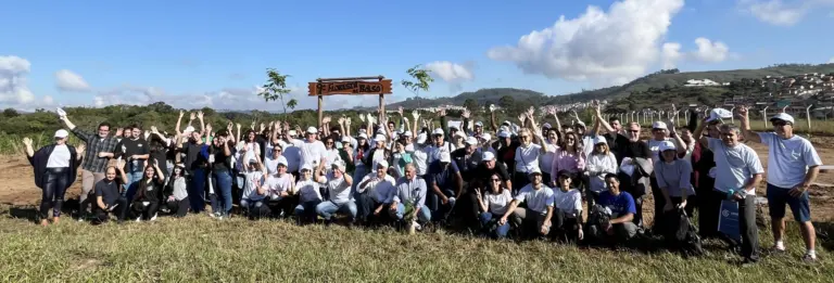 APS e Alcoa implantam mais uma Floresta de Bolso em Poços   