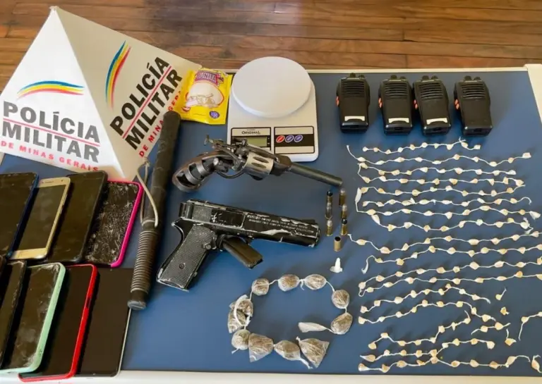 Operação da PM prende dois suspeitos e apreende armas e drogas