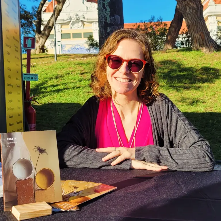 Poços recebe Marília Rossi para lançamento do livro “Fresta”