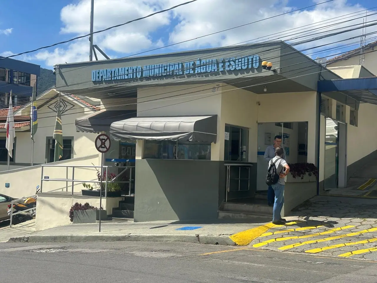 DMAE corta horas extras dos servidores; "apenas situações emergenciais"