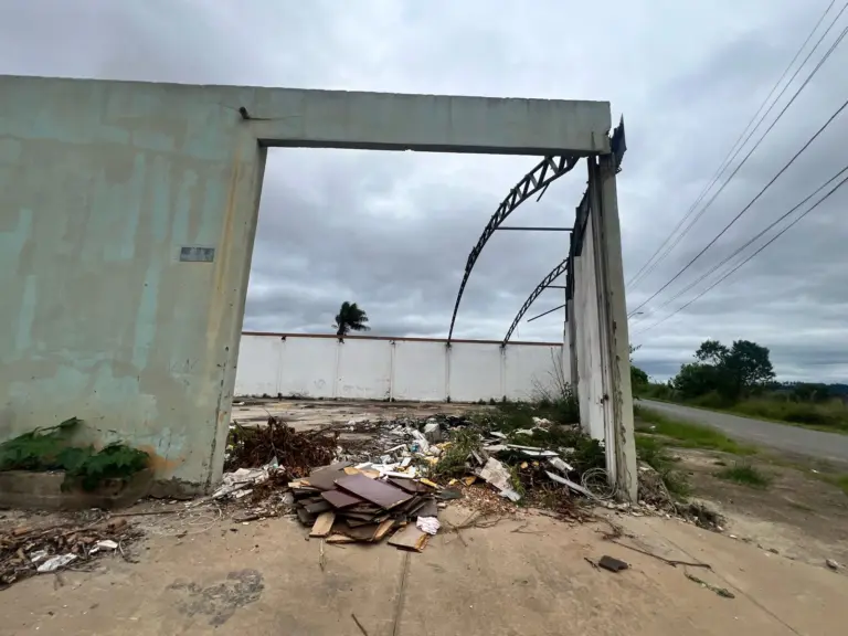 Galpões abandonados na zona sul são assunto de requerimento legislativo