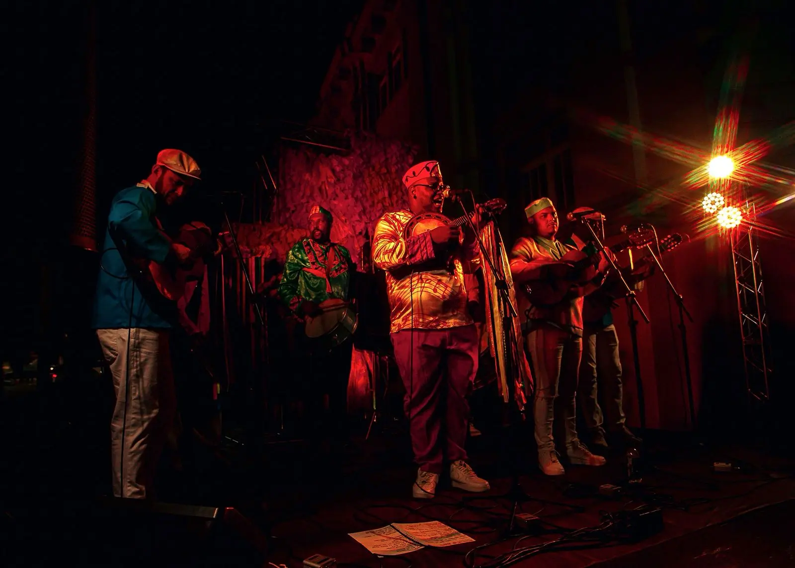 IMS recebe apresentação musical dos Ternos de Congos de Poços