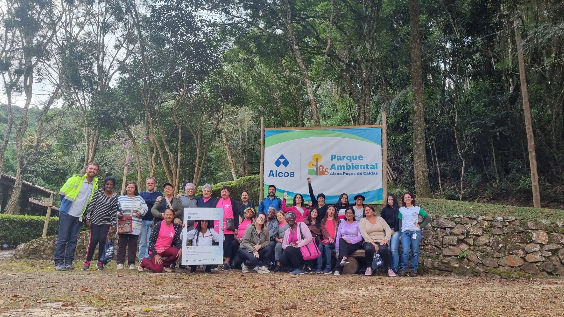 Alcoa Poços promove visitas para apresentação da fábrica e do Parque Ambiental