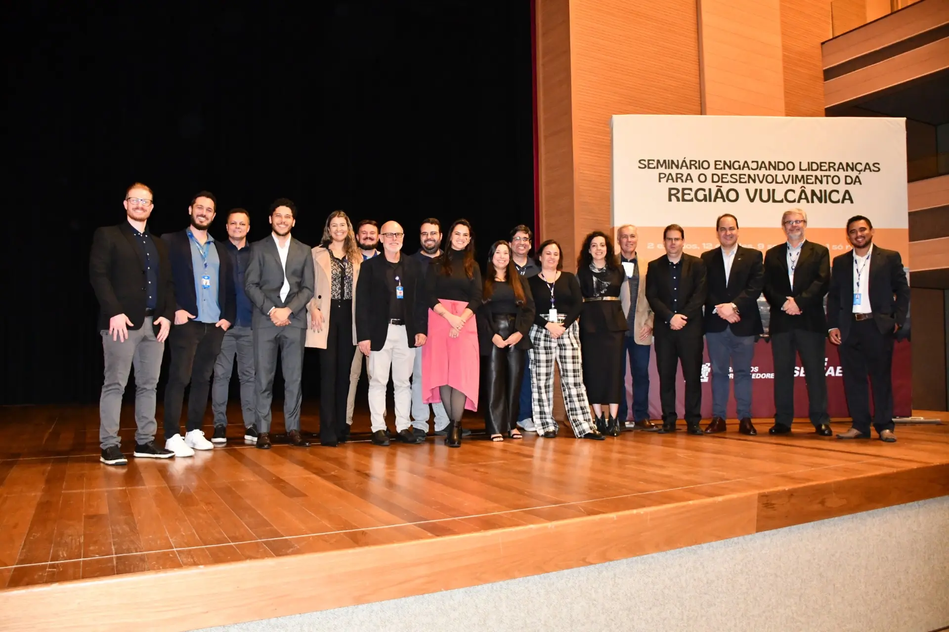 Território Empreendedor reúne mais de 150 participantes em Poços